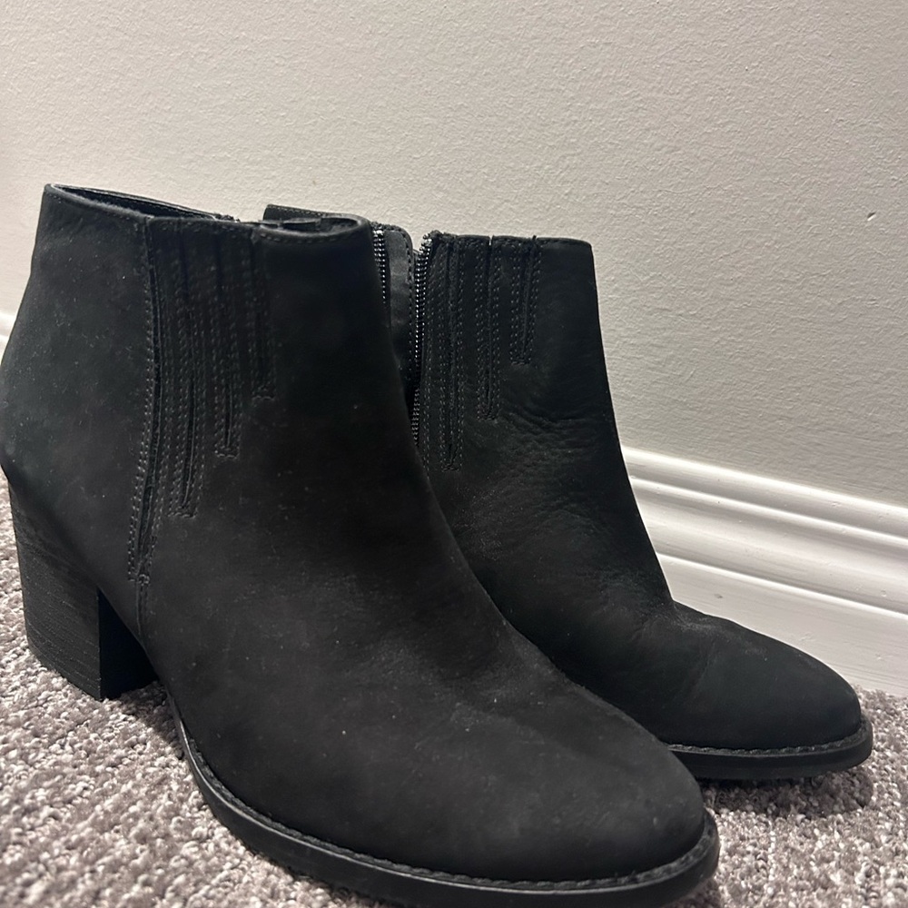 Blondo Elegant Black Ankle Boots